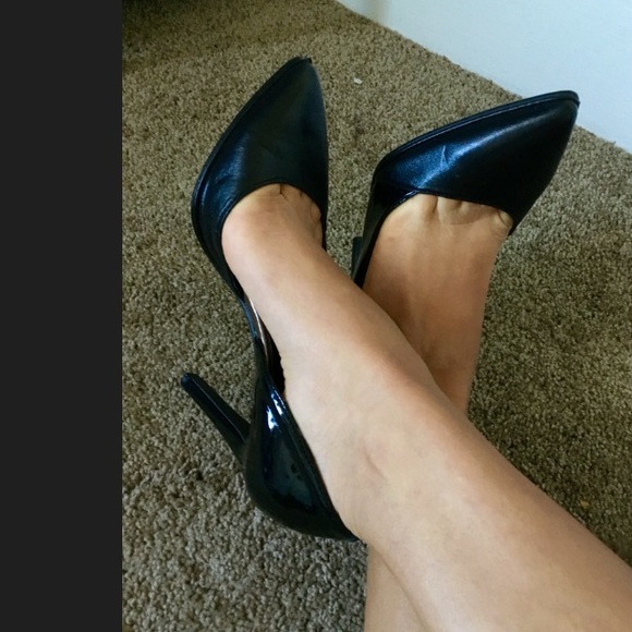 Kenneth Cole heels - Picture 4 of 4