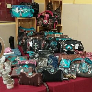 Meet your Posher, Melissa