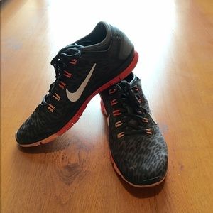 Nike free running shoes