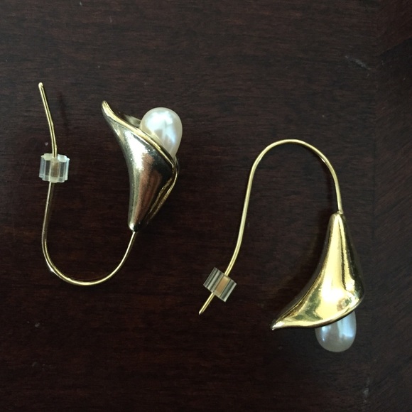 Calla illy earrings, costume jewelry