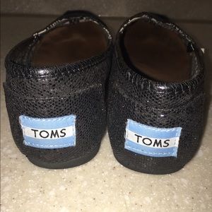 Black sparkle Toms