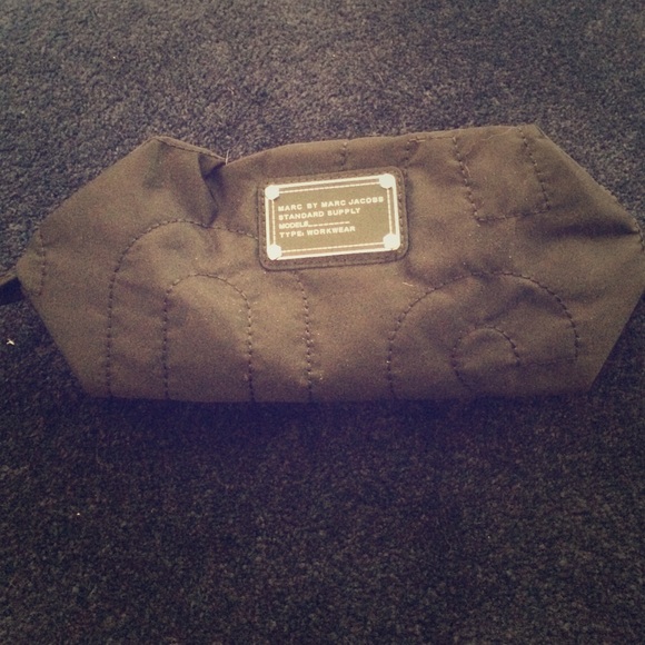 Marc Jacobs makeup case