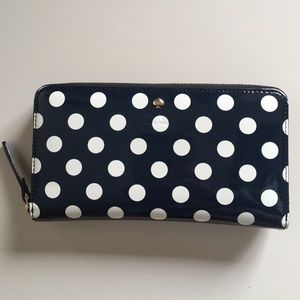 kate spade navy blue/white polka dot wallet