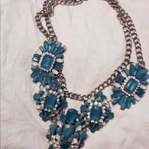 Stunning statement necklace