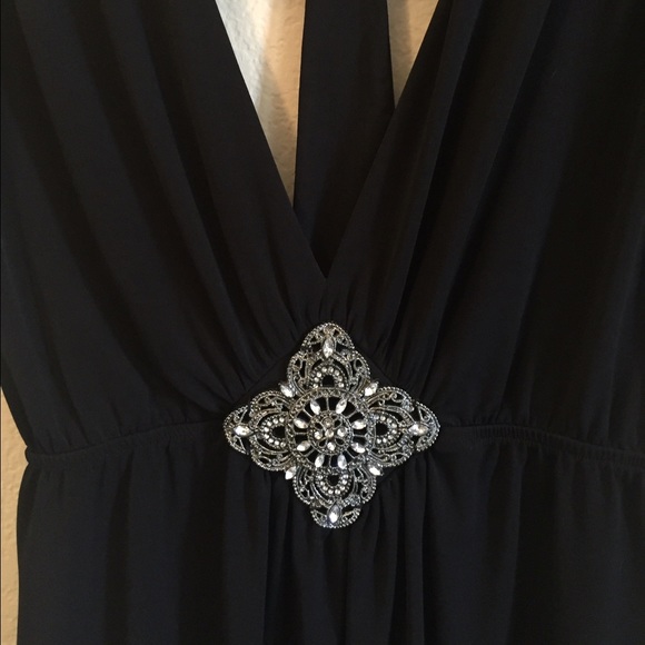 Black sleeveless Studio Y top - Picture 2 of 4