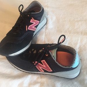 Beautiful new balance sneakers.
