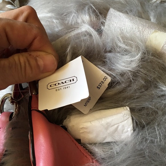 Coach medium size tote - Picture 2 of 3