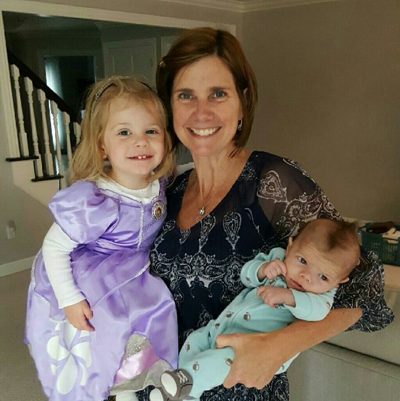 Meet your Posher, Larae - Picture 1 of 1