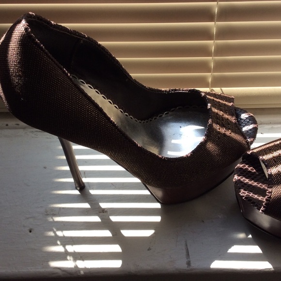 Bebe heels