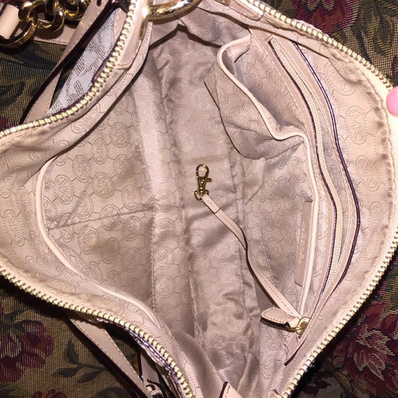 Sold on another site..MK Crossbody - Picture 2 of 4