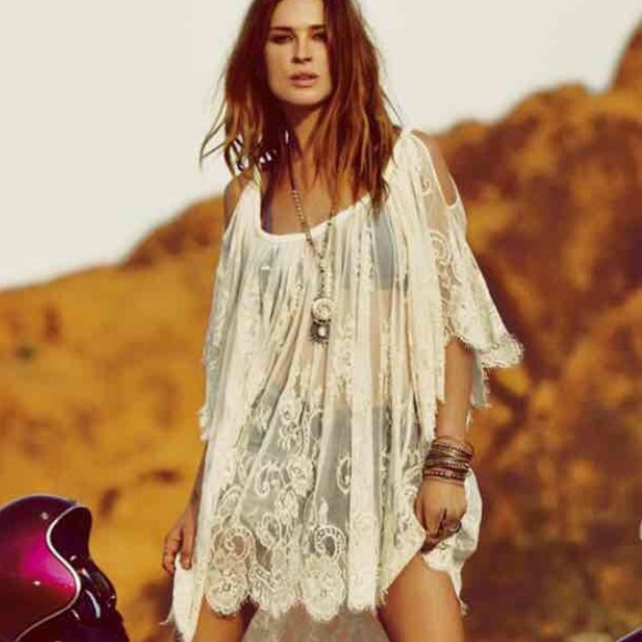🏷 SALE!!! 👙 Boho lace beach coverup NWOT