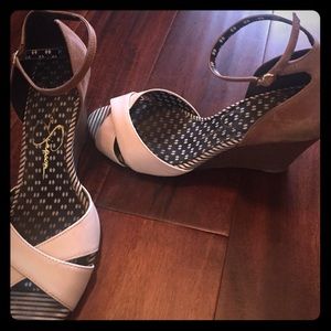 Beautiful Jessica Simpson wedges