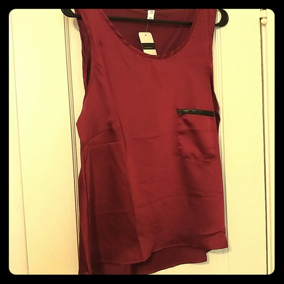 Dark Red Sleeveless blouse