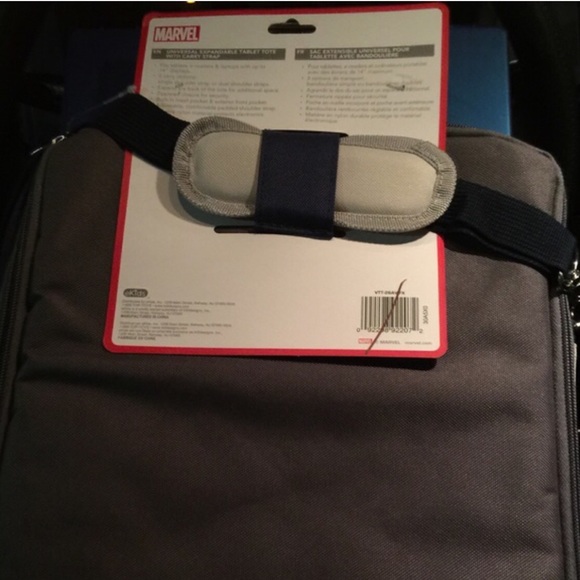 Marvel Avengers Universal Expandable Tablet Tote - Picture 2 of 3