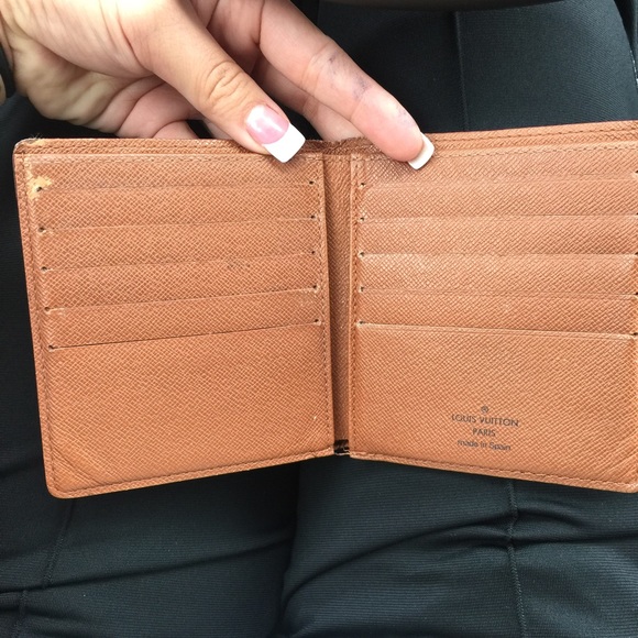Authentic Louis Vuitton Mens wallet - Picture 2 of 4