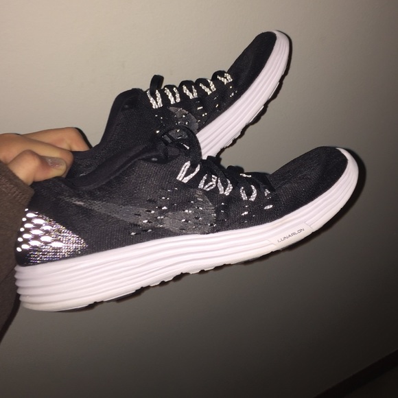 Nike lunar tempo running shoes