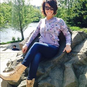 Meet your Posher, Danielle