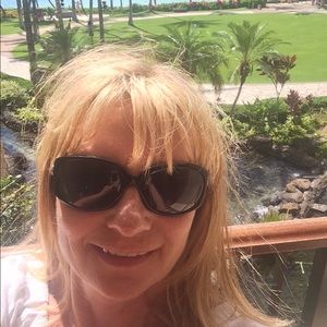 Meet your Posher, Angie