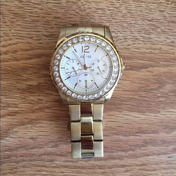 Guess Accessories - Guess Gold Watch Guess Accessories - Guess Gold Watch