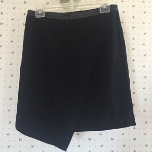 Like new chic wrap skirt