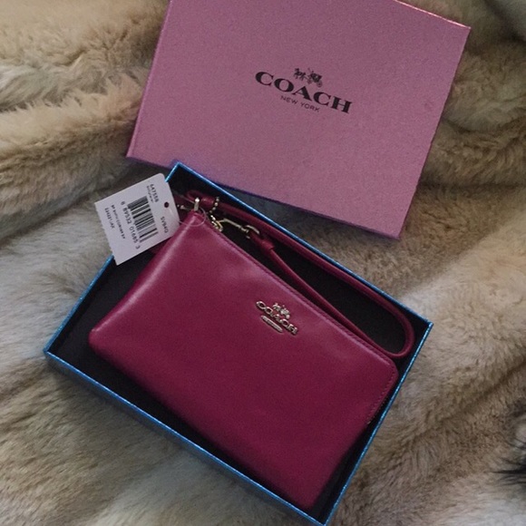Coach "smith" wallet NWT