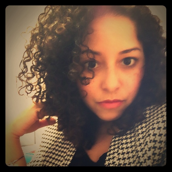 Meet your Posher, Erica - Picture 1 of 1