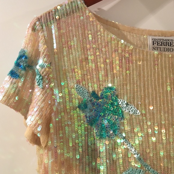 Beautiful Italian Sequin Top - Picture 2 of 4