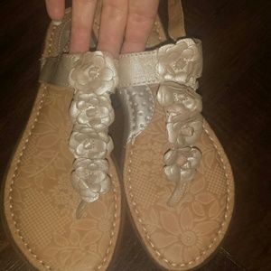 BOC sandles