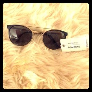 💥🔥SUMMER SALE🔥💥- Make an offer!