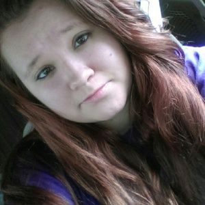 Meet your Posher, Alexis