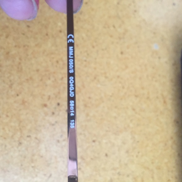 Classic marc by marc jacobs aviator sunglasses. - Picture 4 of 4