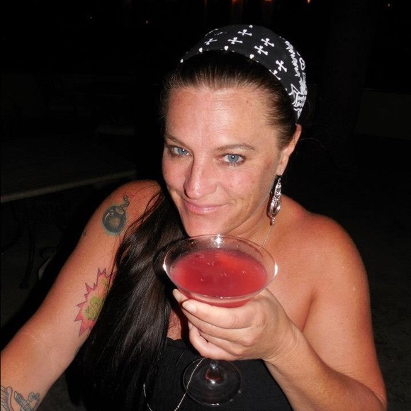 Meet your Posher, Christine - Picture 12 of 13