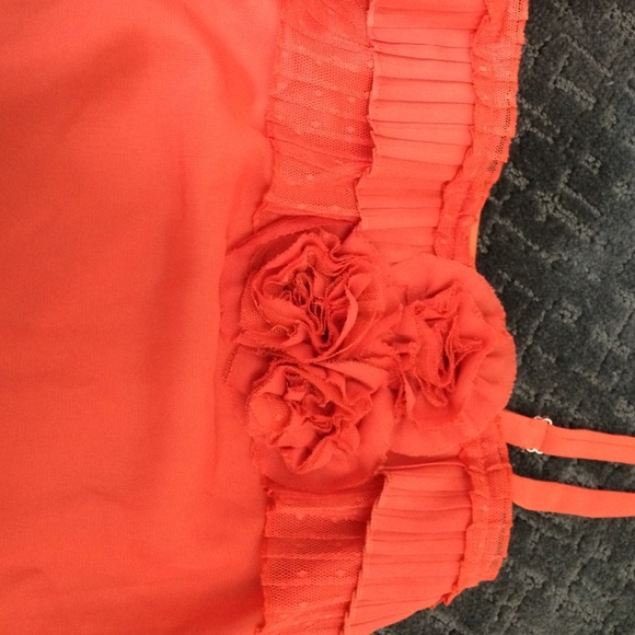 Tank top. - Picture 2 of 4