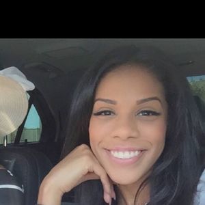 Meet your Posher, Antonia