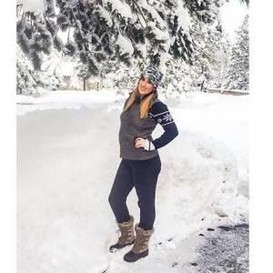 Meet your Posher, Rebecca