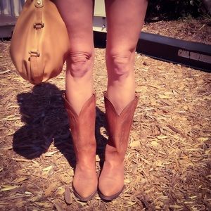 Vintage Marlboro Tan Cowgirl / Cowboys Boots 1970s