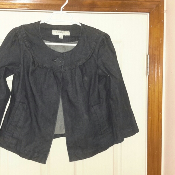 Merona cropped denim jacket with single button M