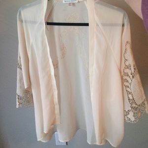 Light pink kimono with embroidery
