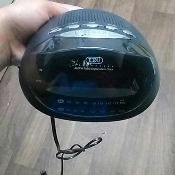 Alarm clock/ Radio
