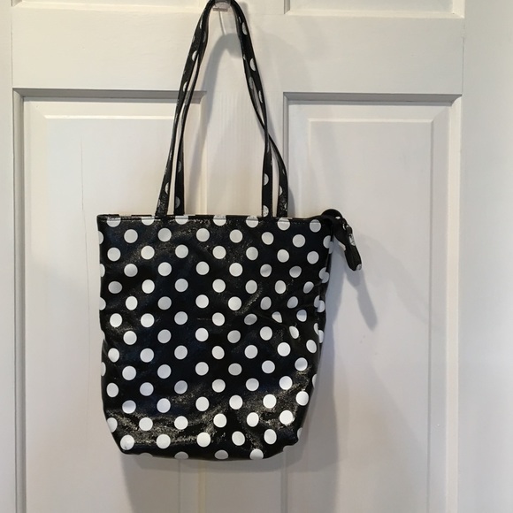 Precious polka dot purse