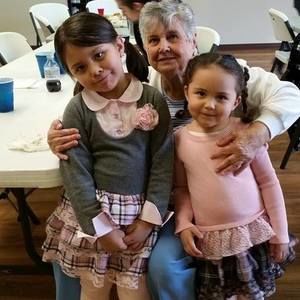 Meet your Posher, Holly