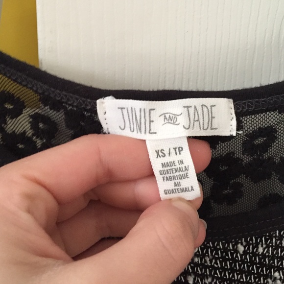 Black and white sheet back top - Picture 4 of 4