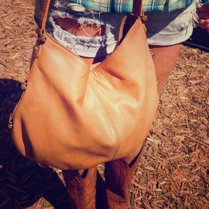 Tan / Camel Leather Boho Liz Claiborne Handbag