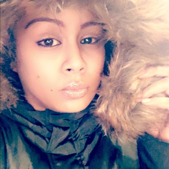 Meet your Posher, Caridad