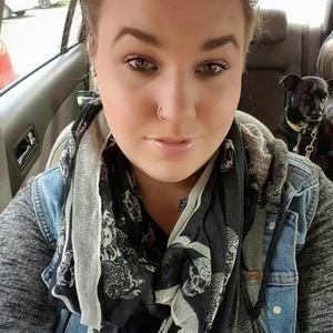 Meet your Posher, Emerald