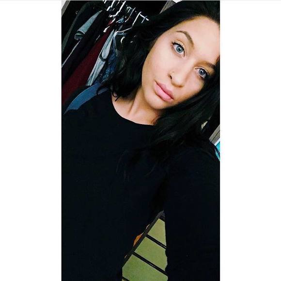 Meet your Posher, Marissa