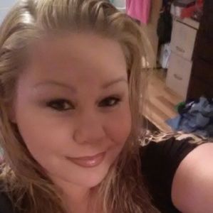 Meet your Posher, Kendra