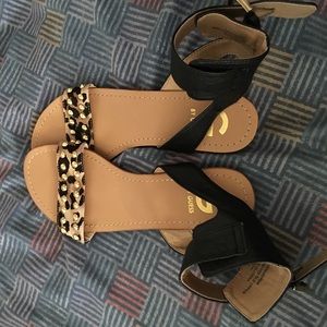 Guess sandals