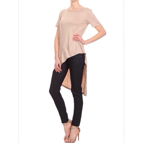 🌺 Solid asymmetrical jersey knit tee - Picture 3 of 4