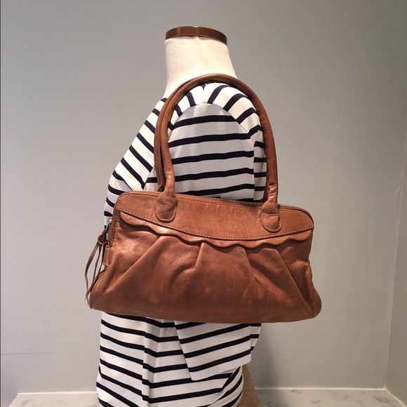 Lauren Merkin Handbags - Lauren Merkin camel colored leather handbag